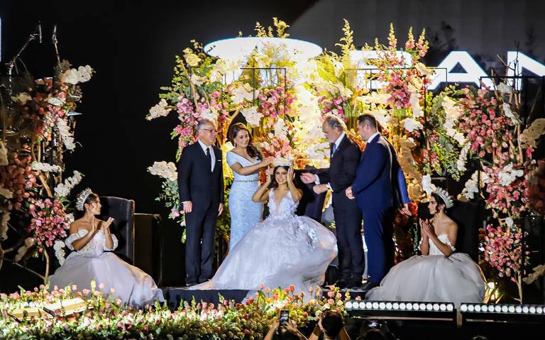 Coronación de la Reina de la Feria Nacional de San Marcos en Aguascalientes